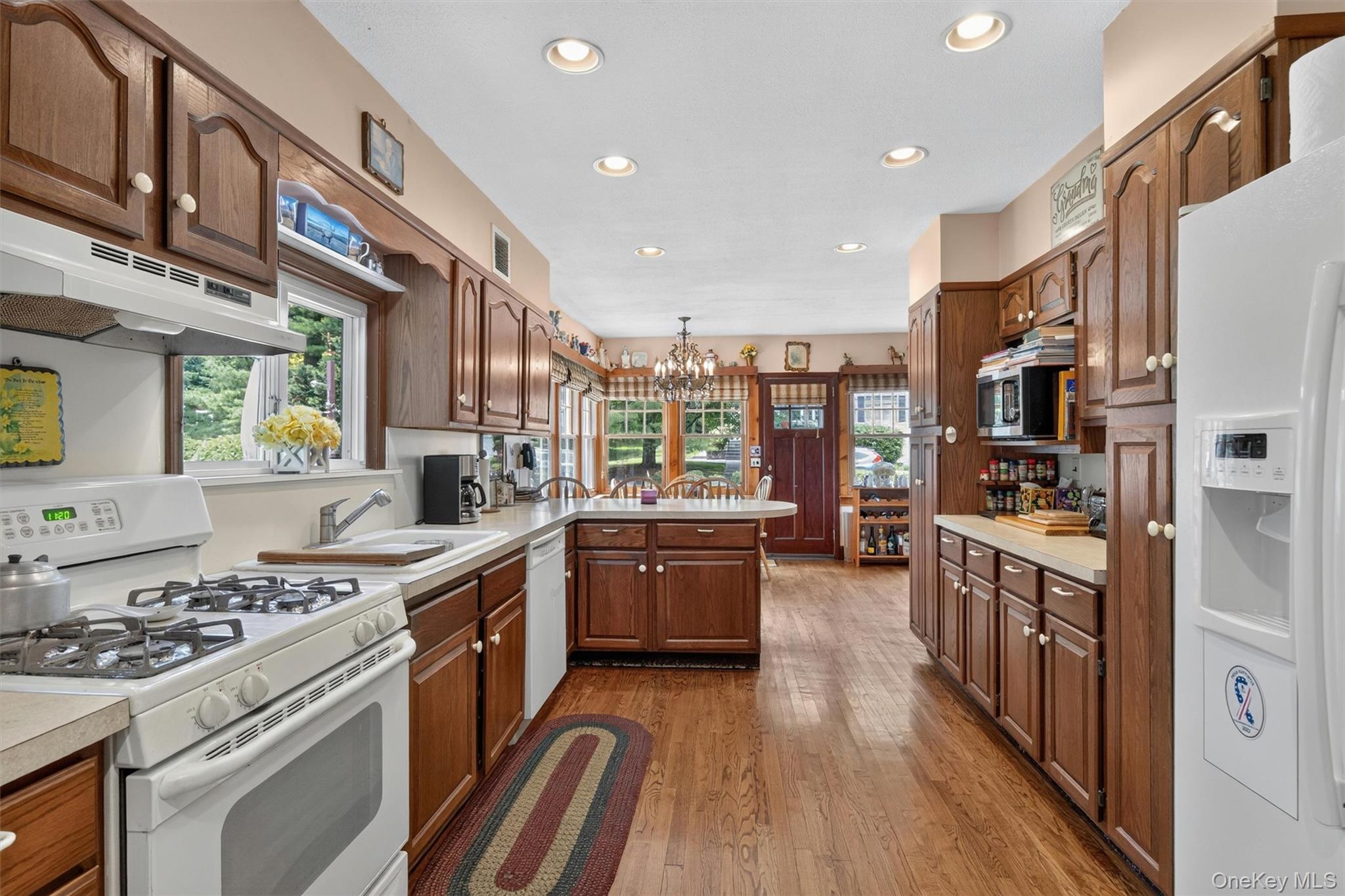 Photo 4 of this property
