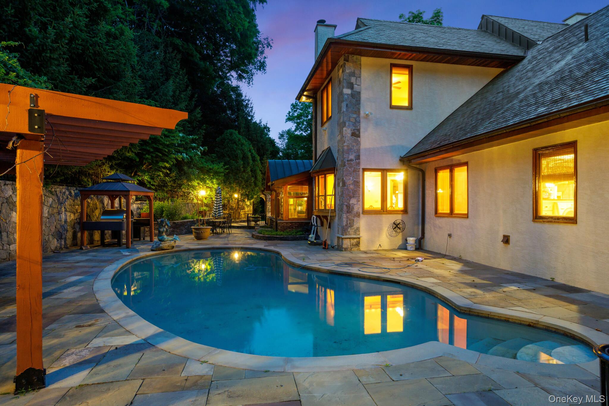 Photo 8 of this property