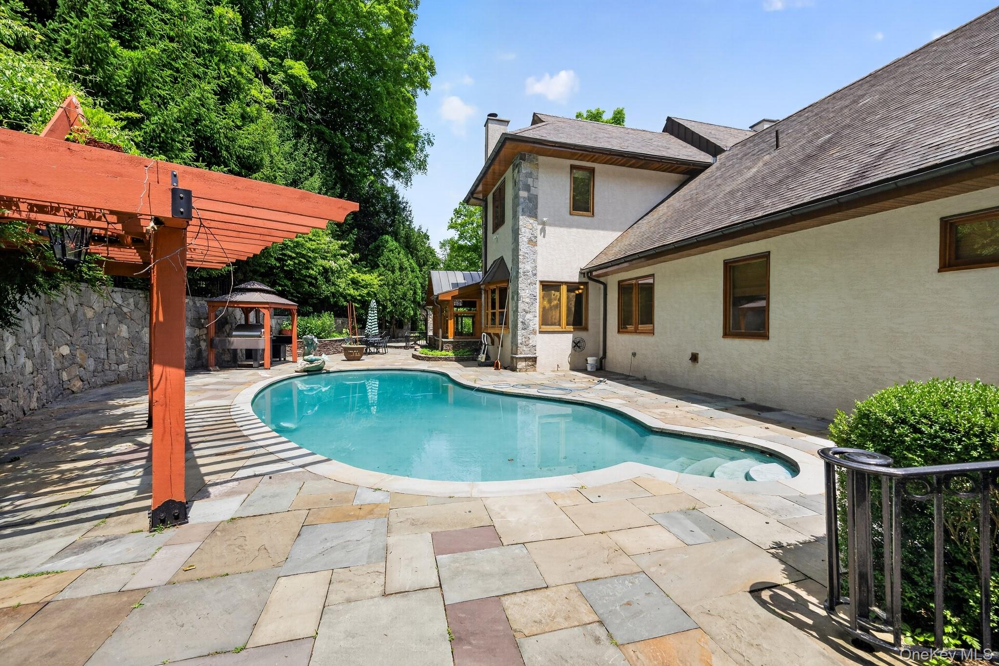 Photo 5 of this property