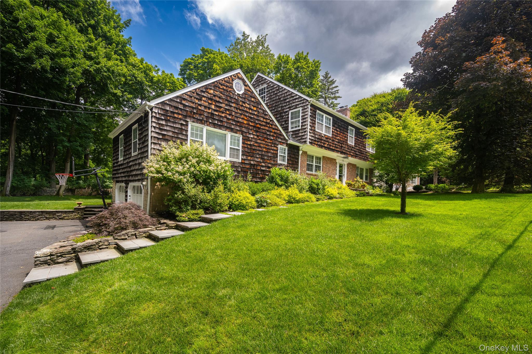 Photo 4 of this property