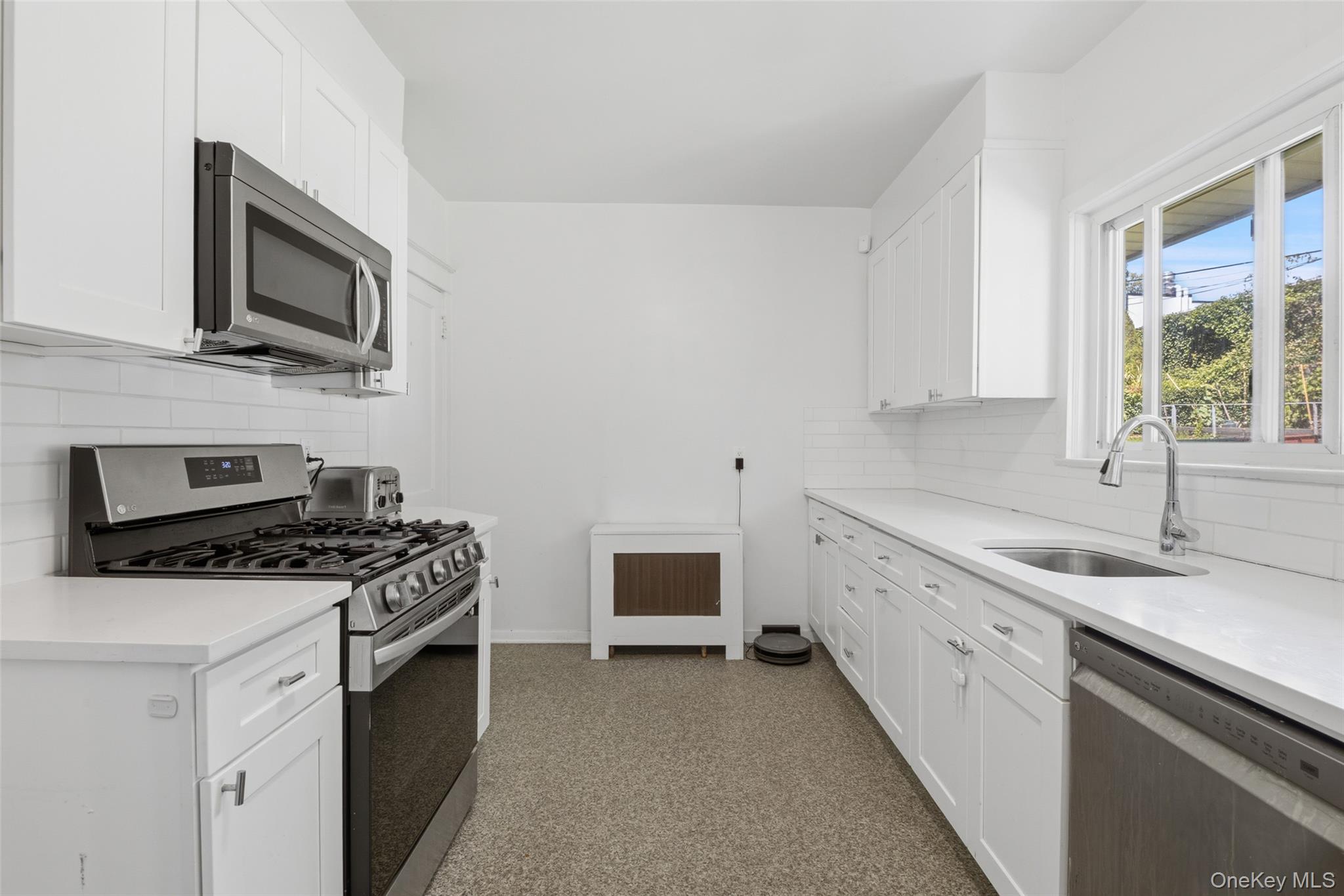 Photo 3 of this property