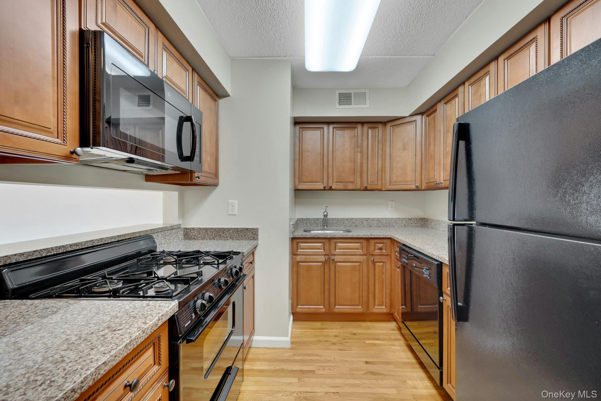 Photo 4 of this property