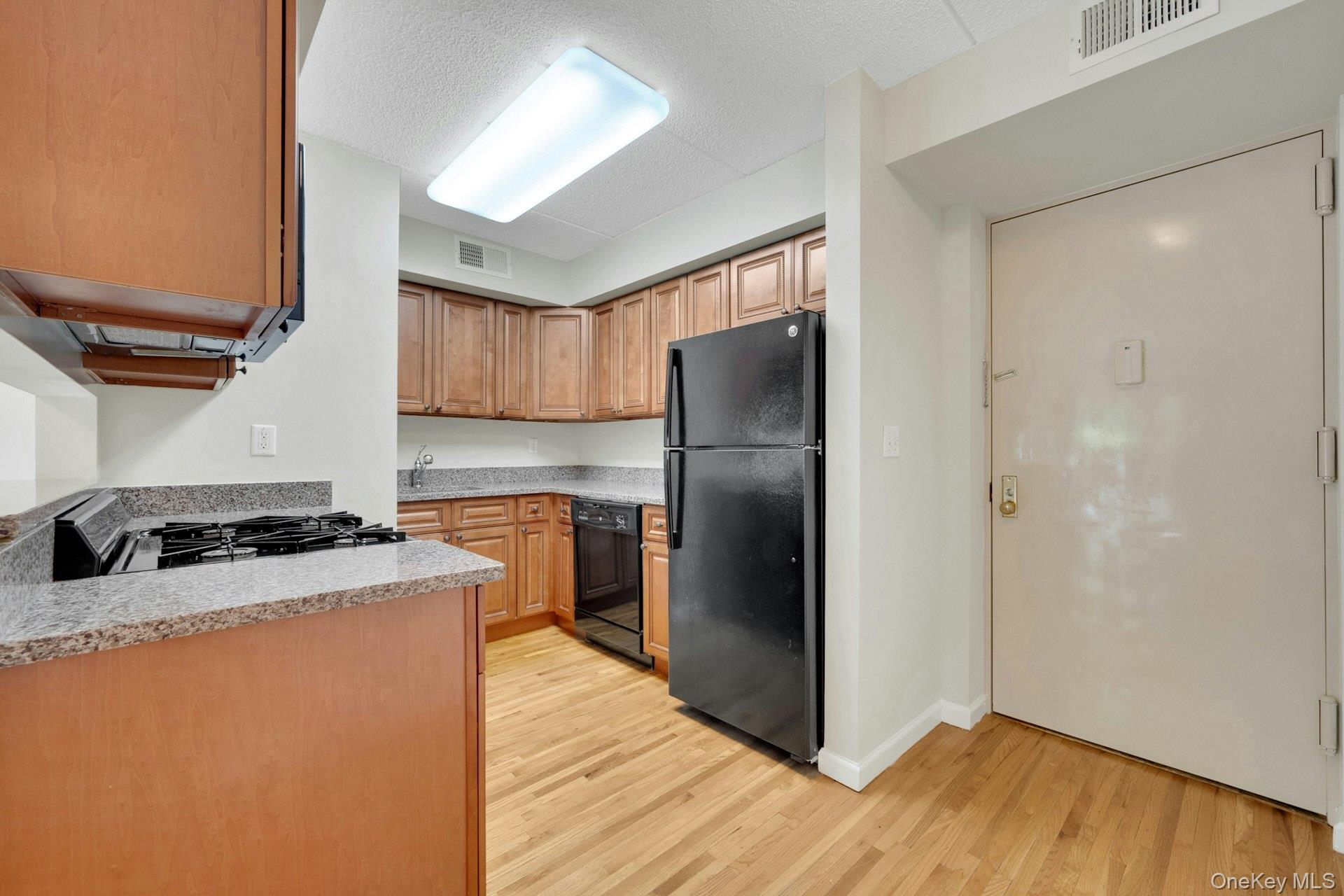 Photo 3 of this property