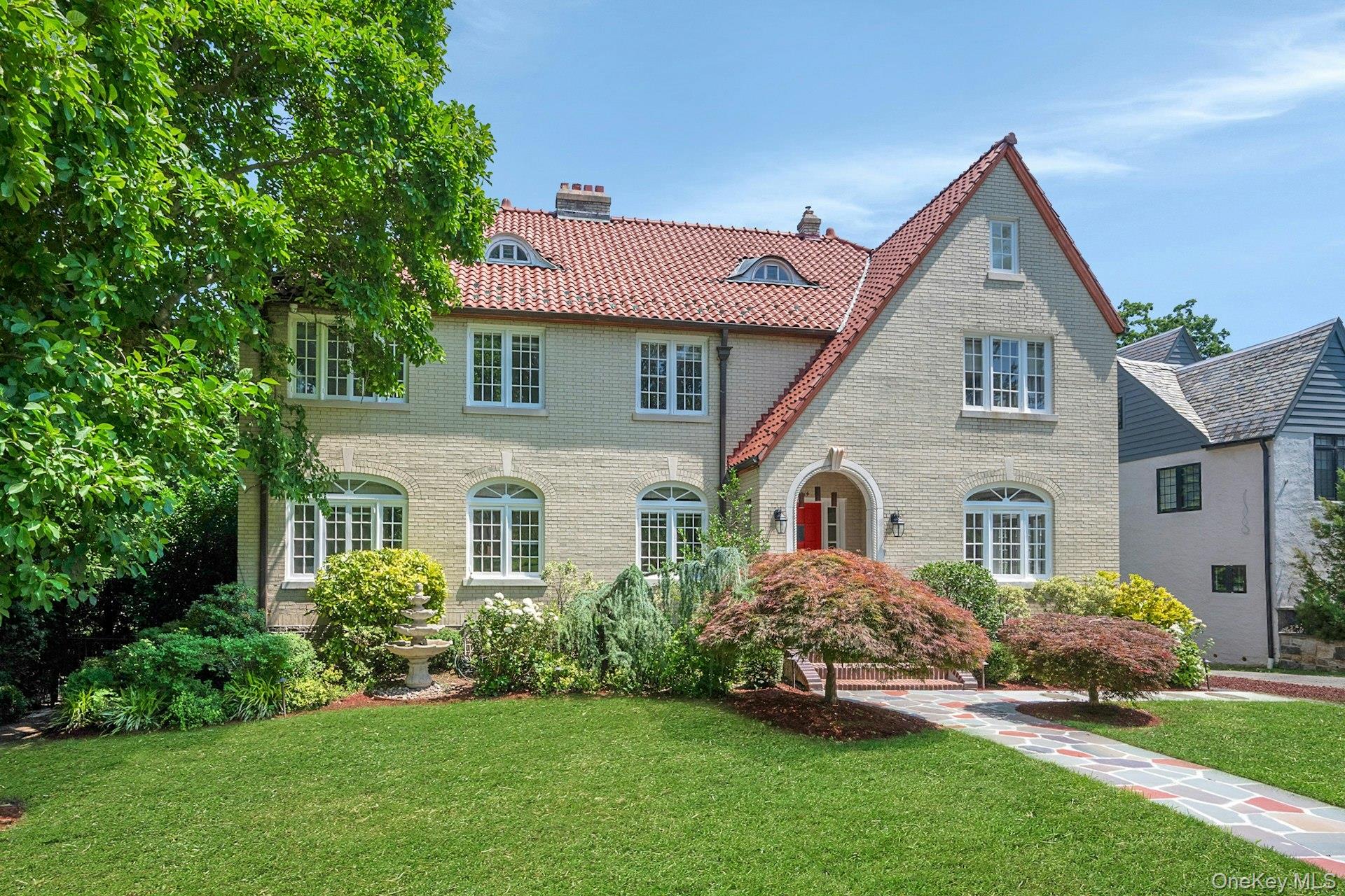 Photo 3 of this property