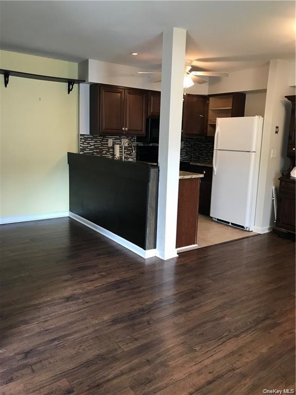 Photo 4 of this property