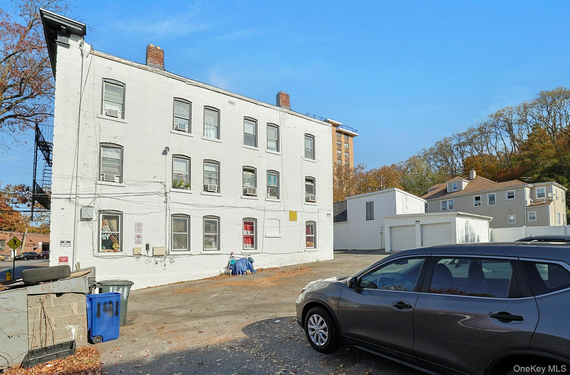 Photo 4 of this property