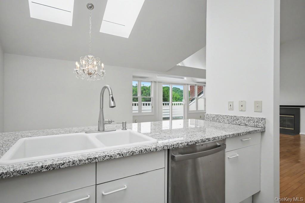 Photo 4 of this property