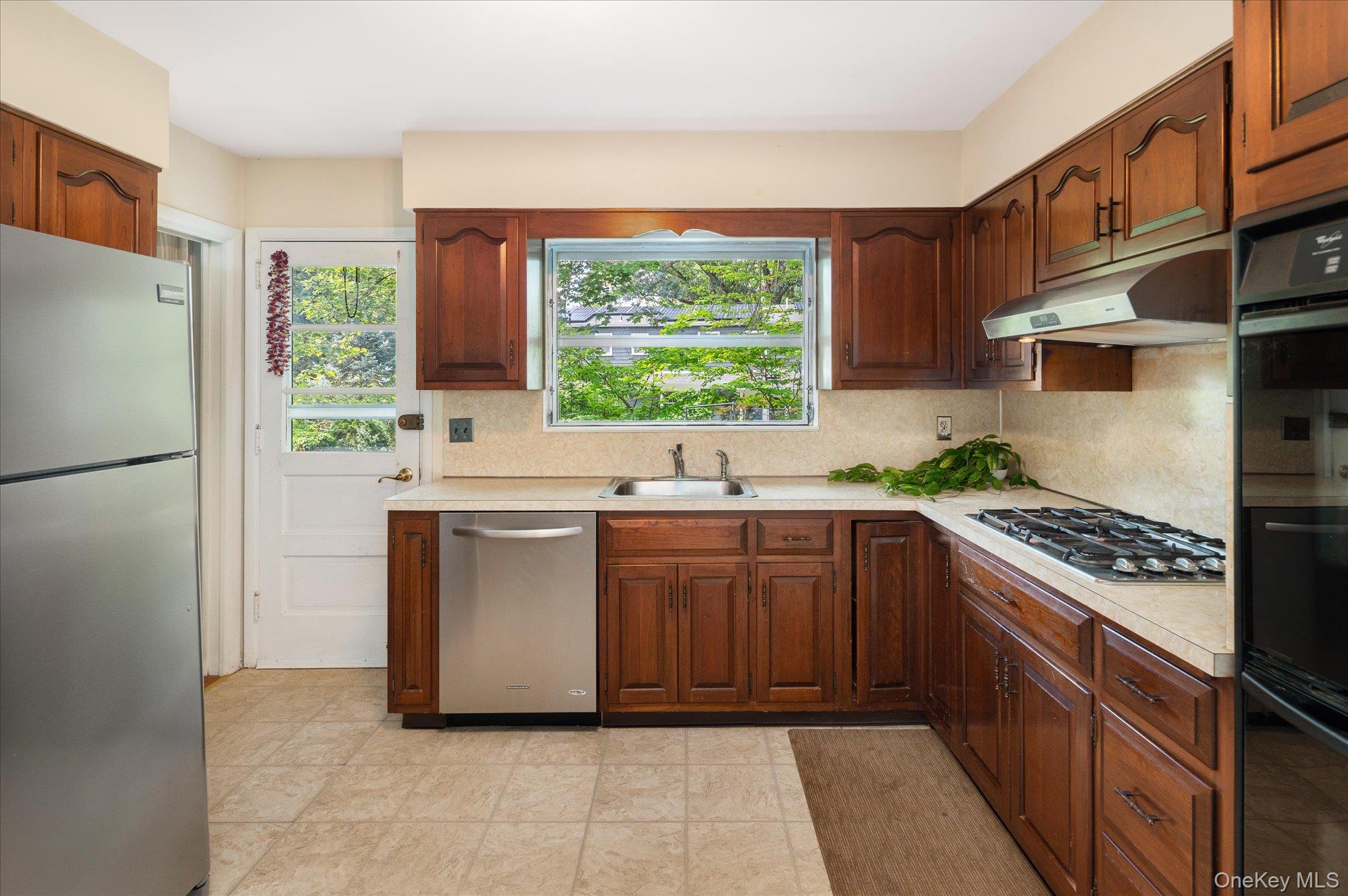 Photo 9 of this property