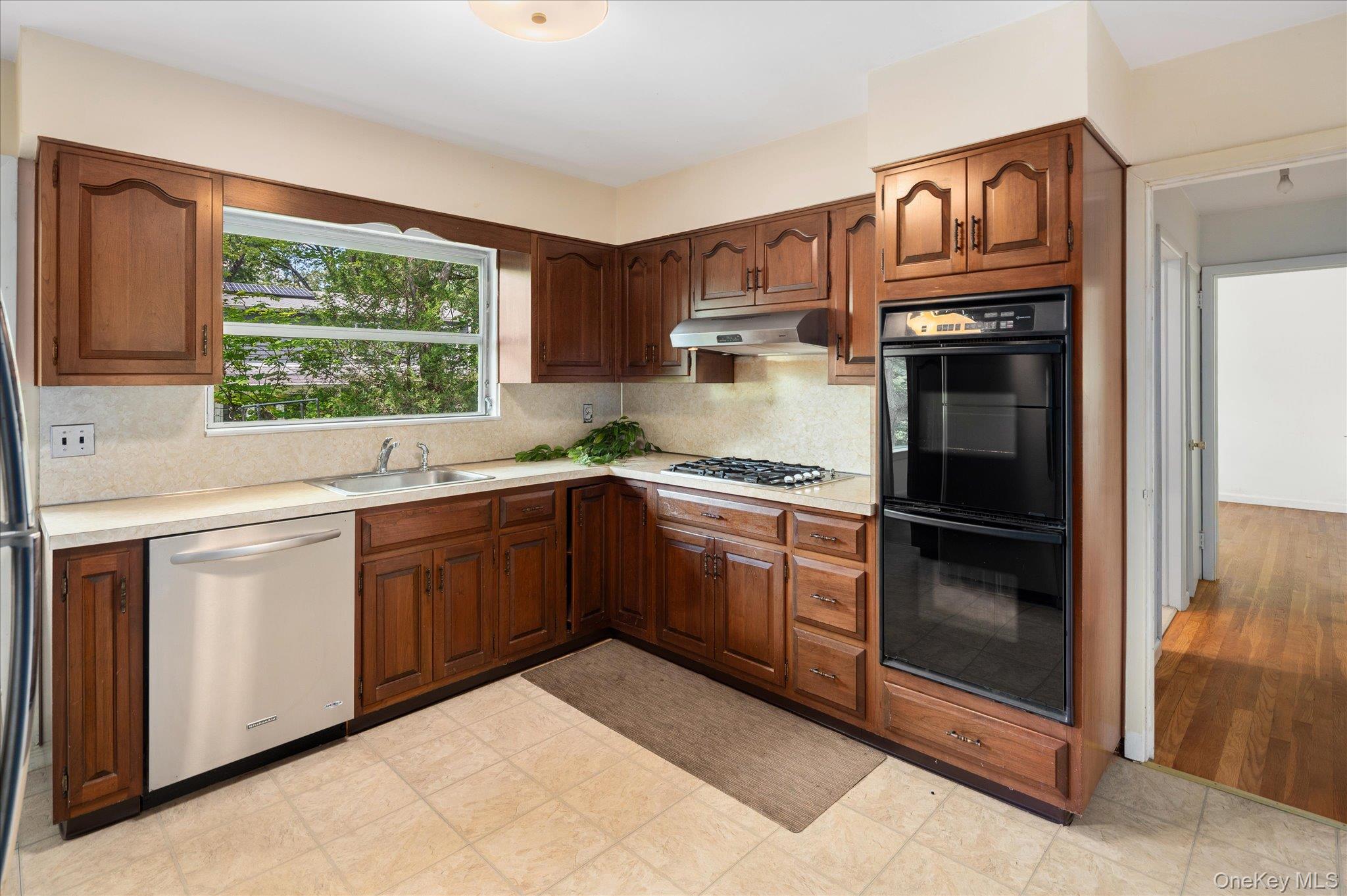 Photo 8 of this property