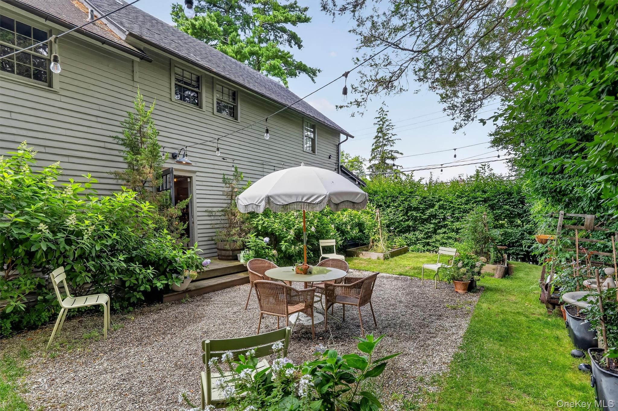 Photo 7 of this property