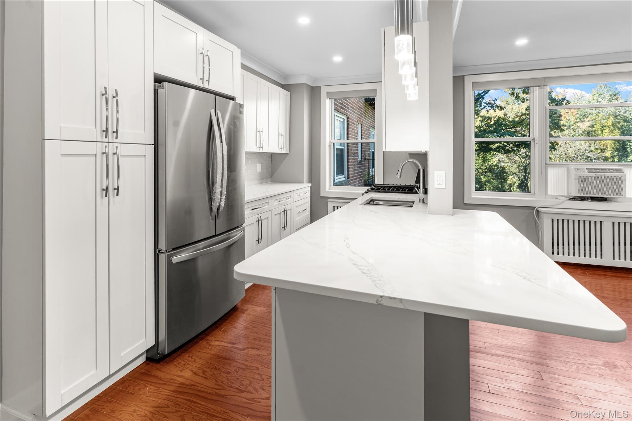 Photo 4 of this property