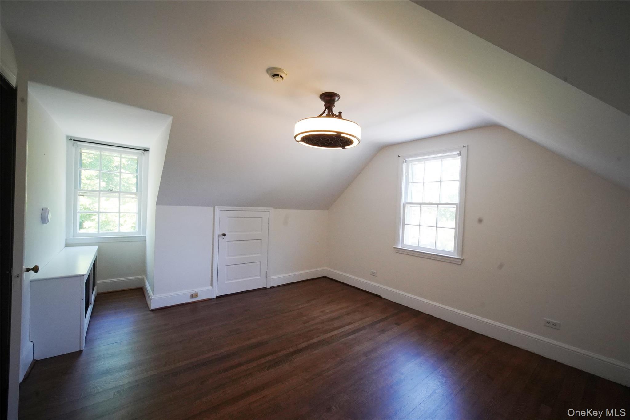 Photo 7 of this property