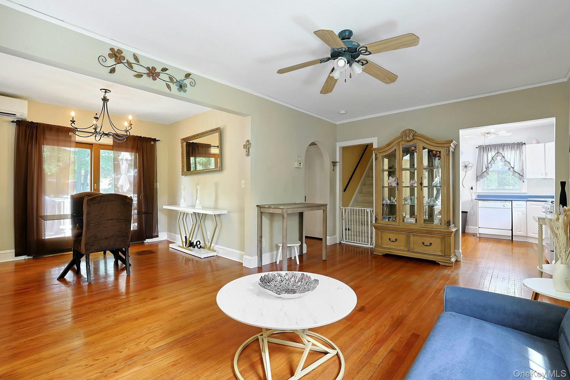Photo 6 of this property