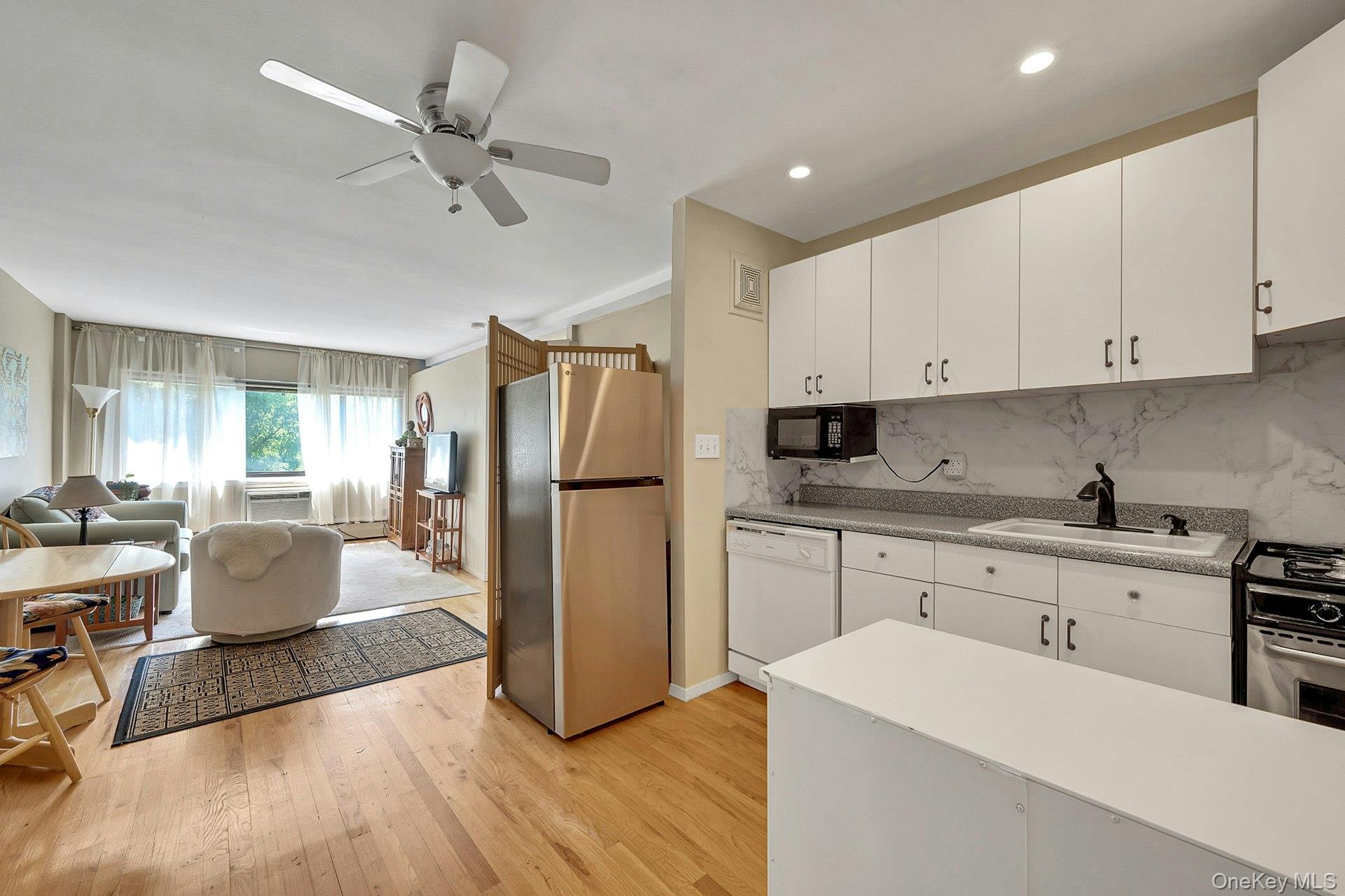 Photo 6 of this property