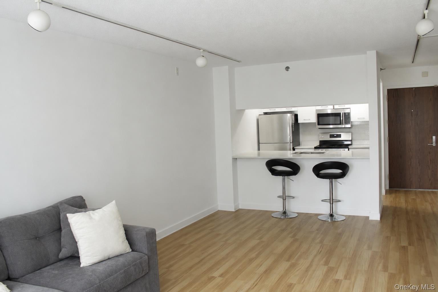 Photo 4 of this property