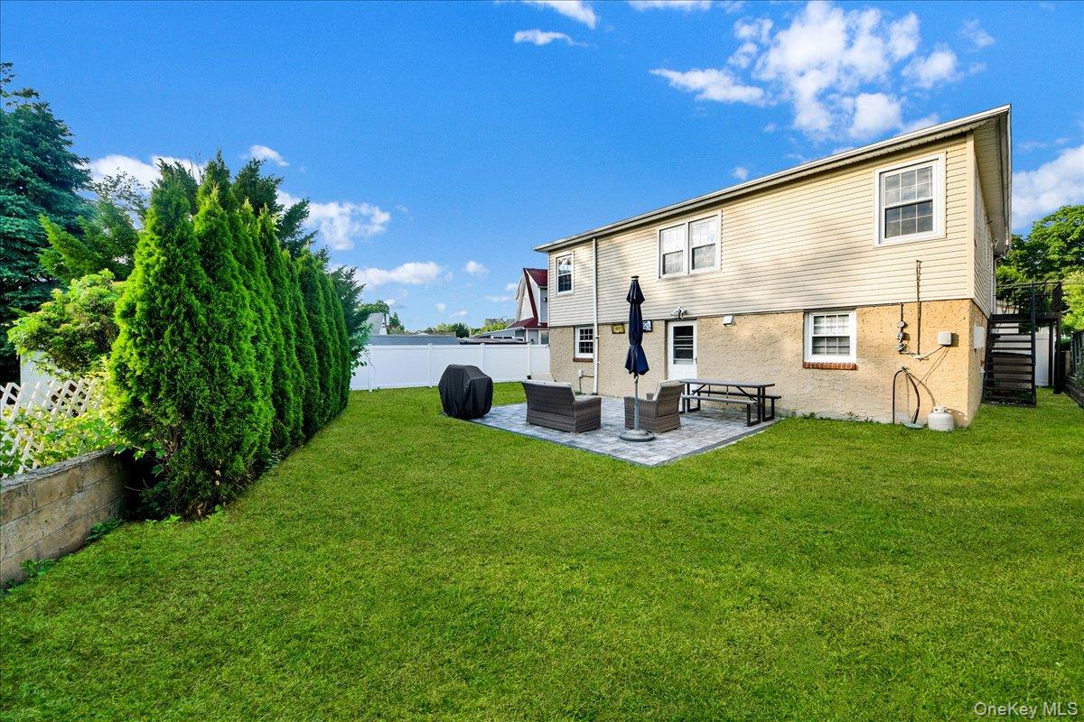Photo 3 of this property