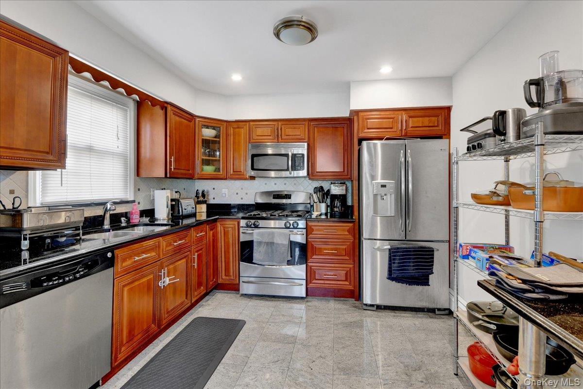 Photo 4 of this property