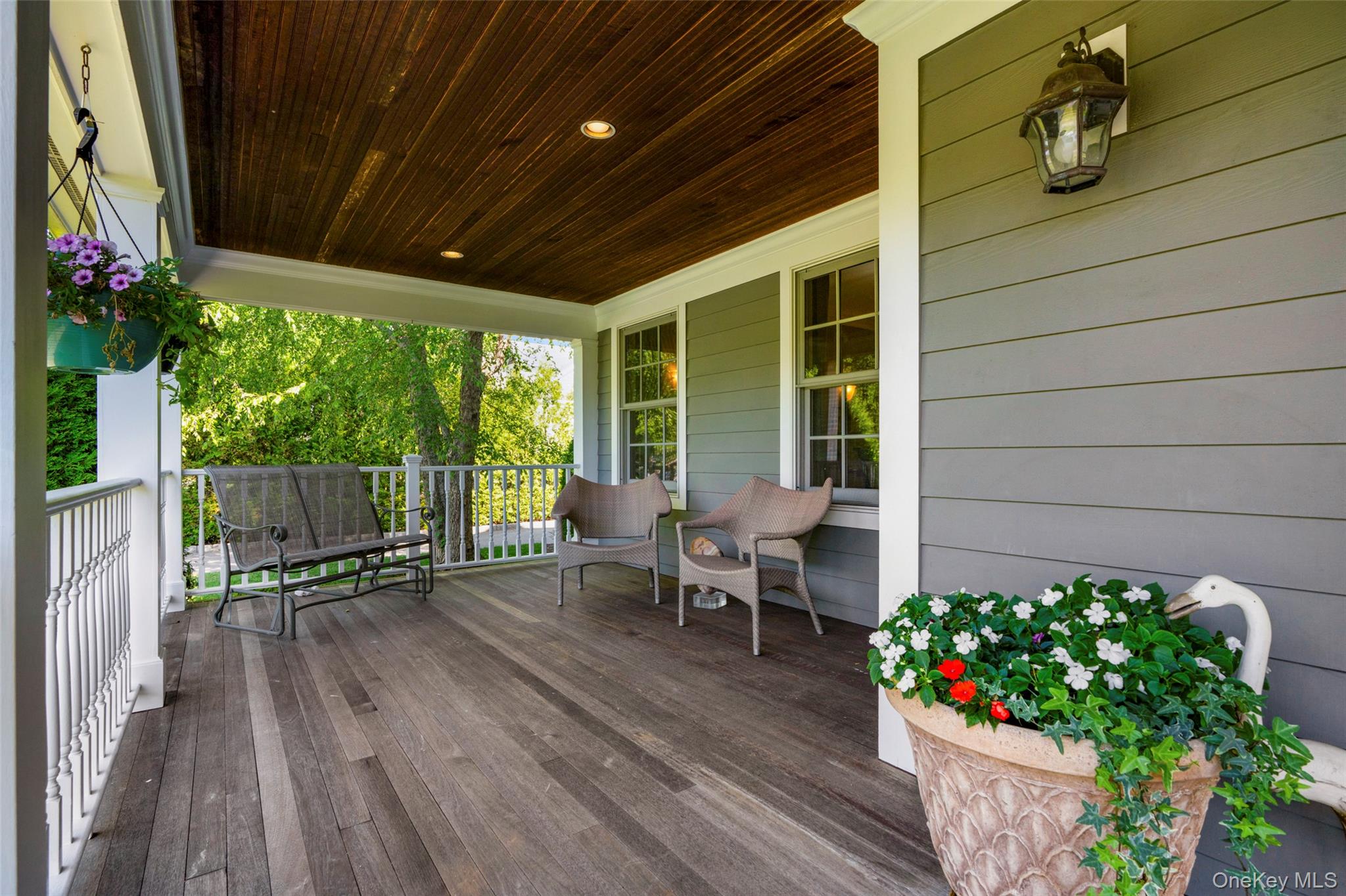 Photo 4 of this property