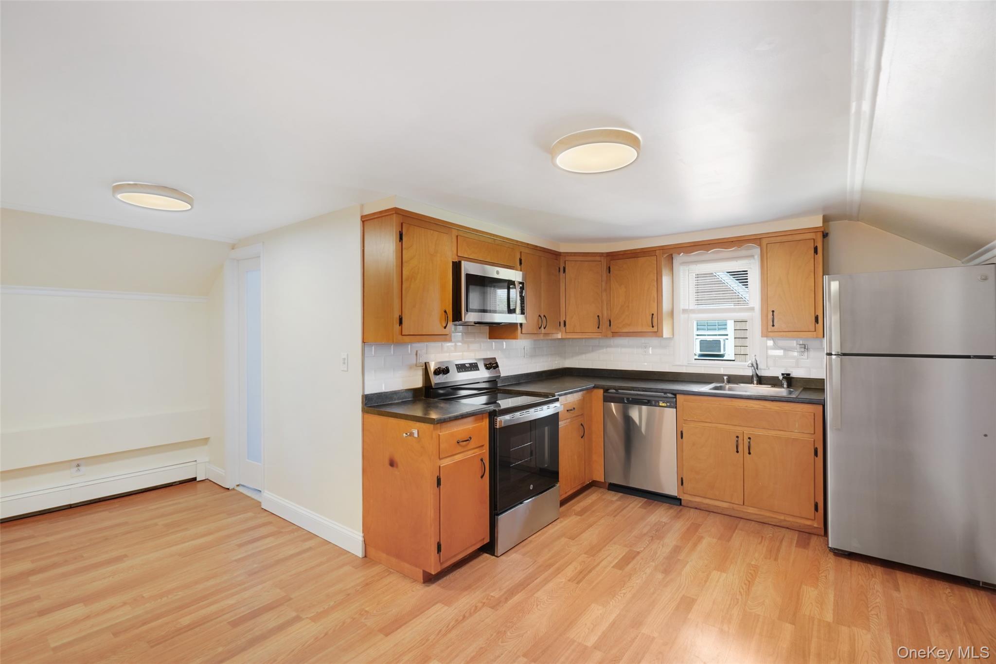 Photo 6 of this property