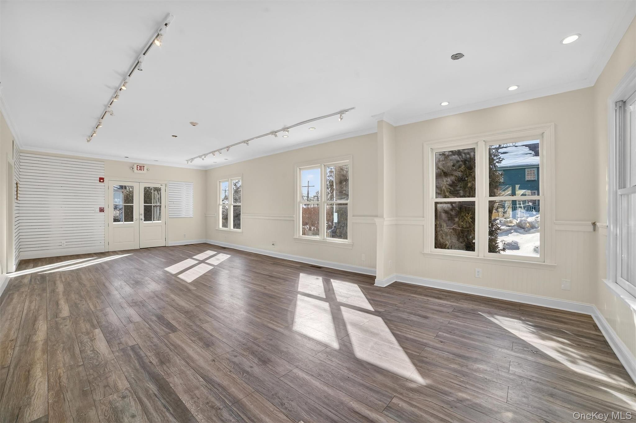 Photo 6 of this property
