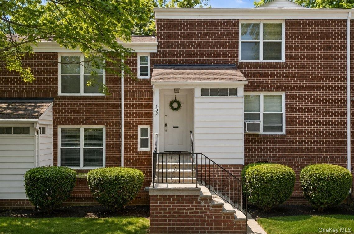 PARKING AVAILABLE FOR $40 / MONTH -Welcome to 102 Spruce Street #2A in...