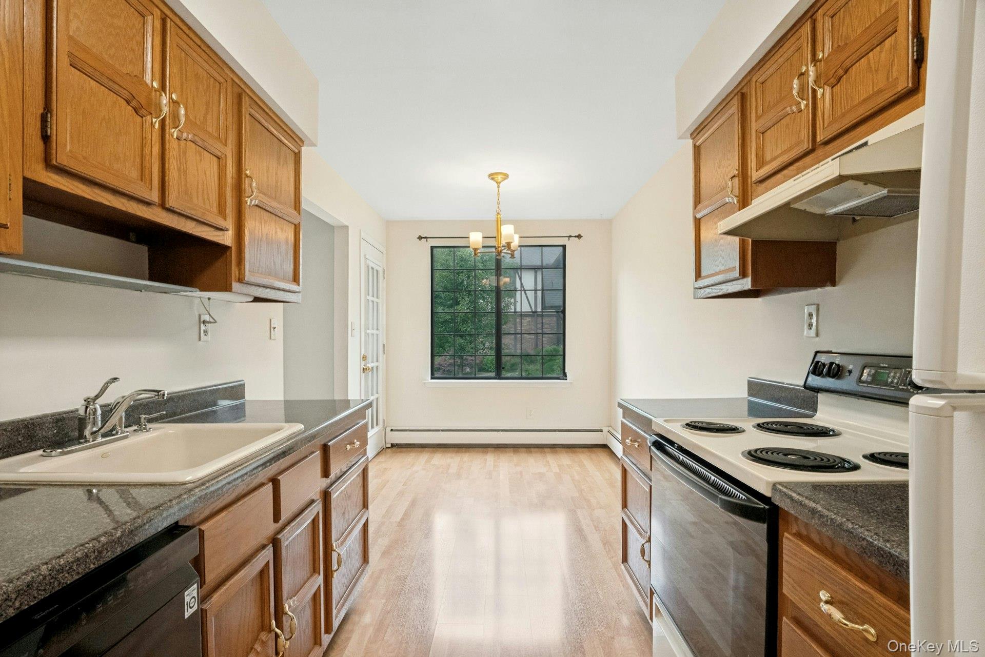 Photo 6 of this property