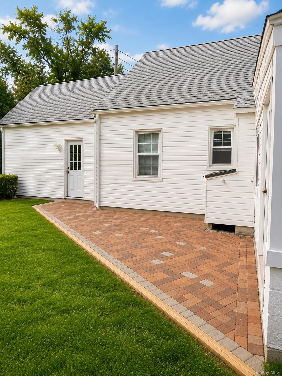 Photo 7 of this property