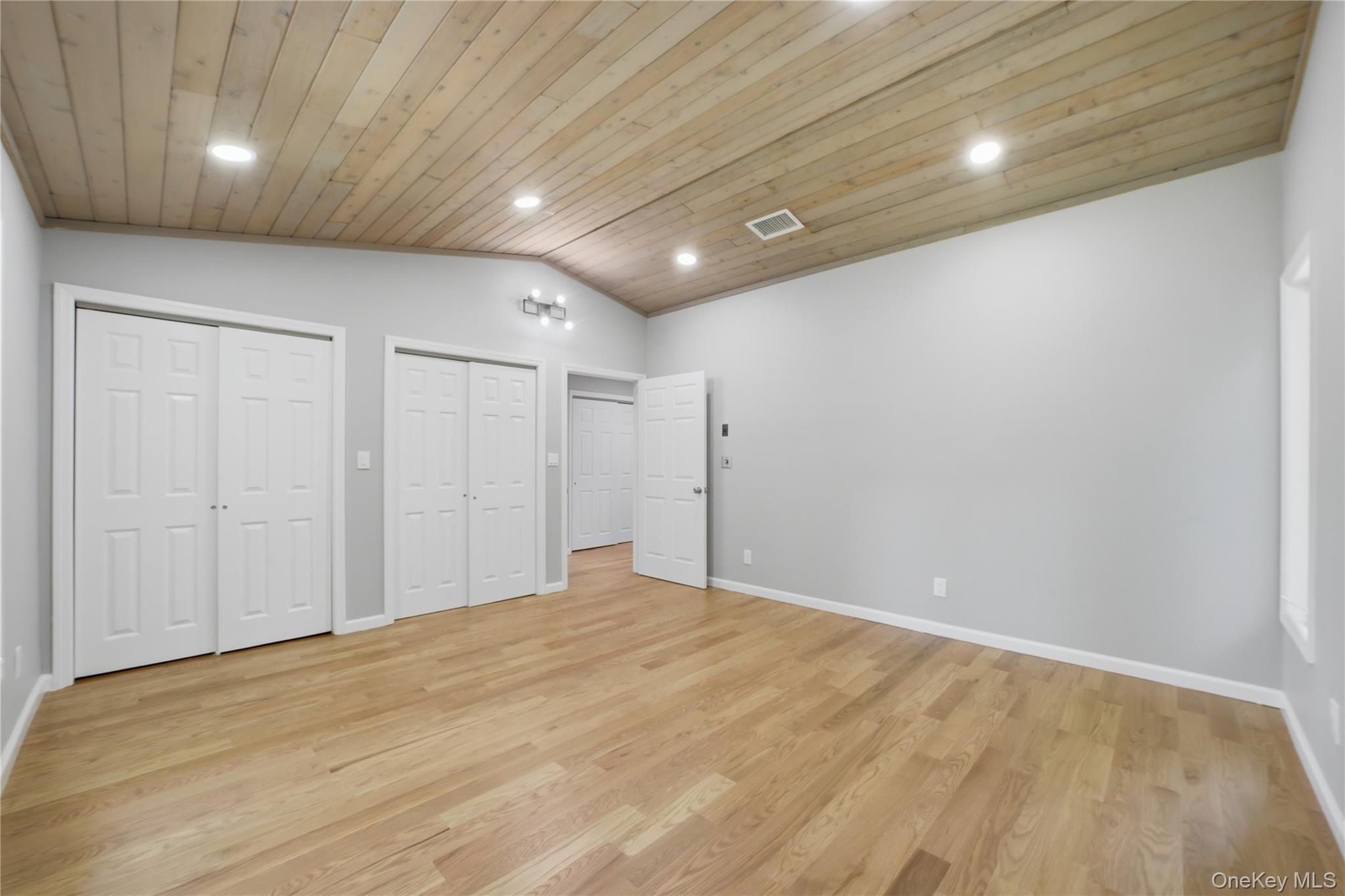Photo 32 of this property