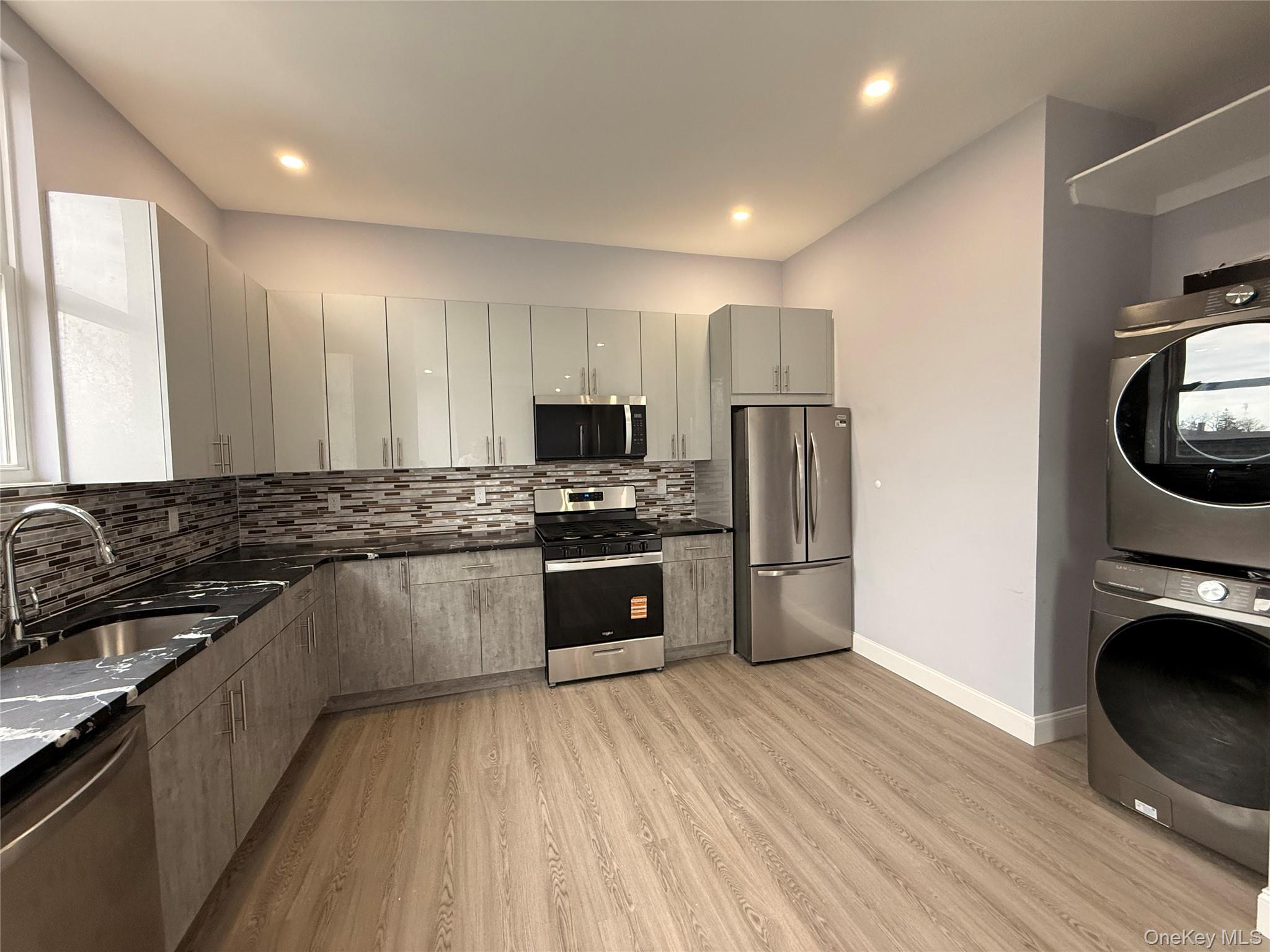 Photo 4 of this property