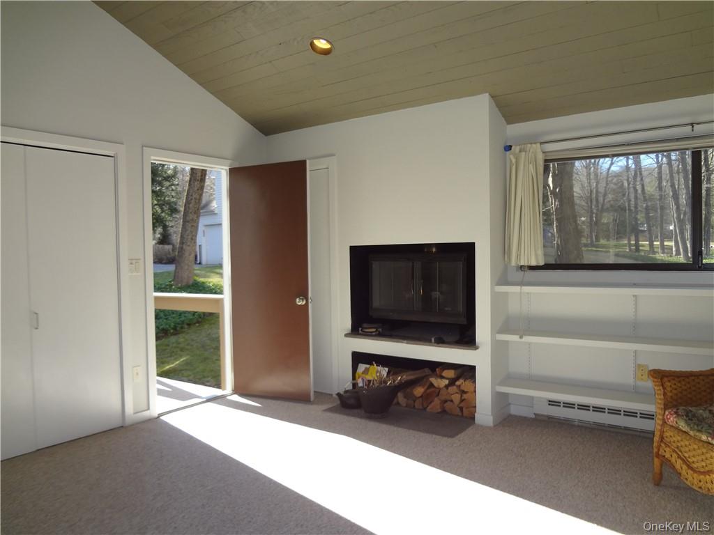 Photo 4 of this property