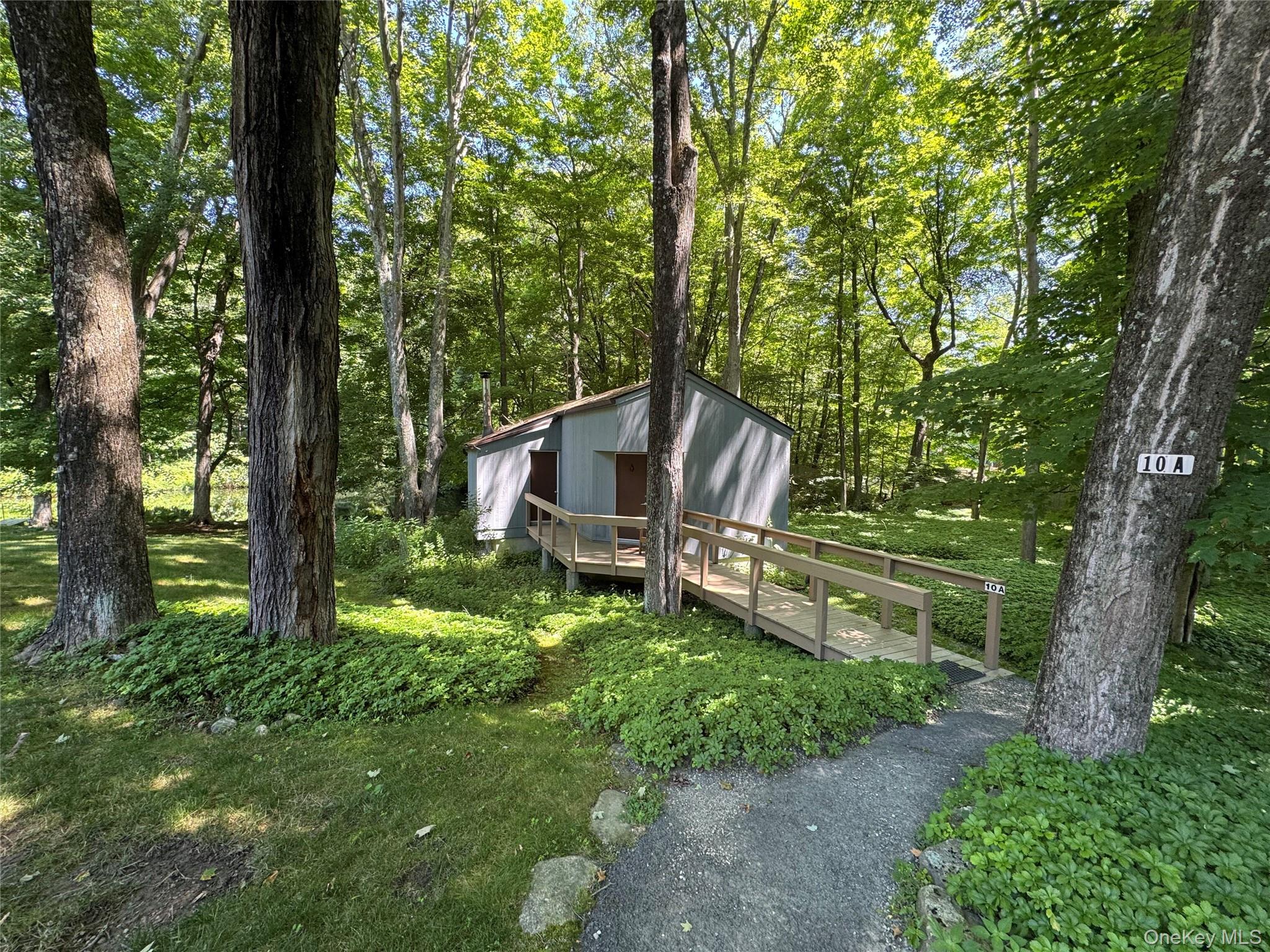 Photo 3 of this property