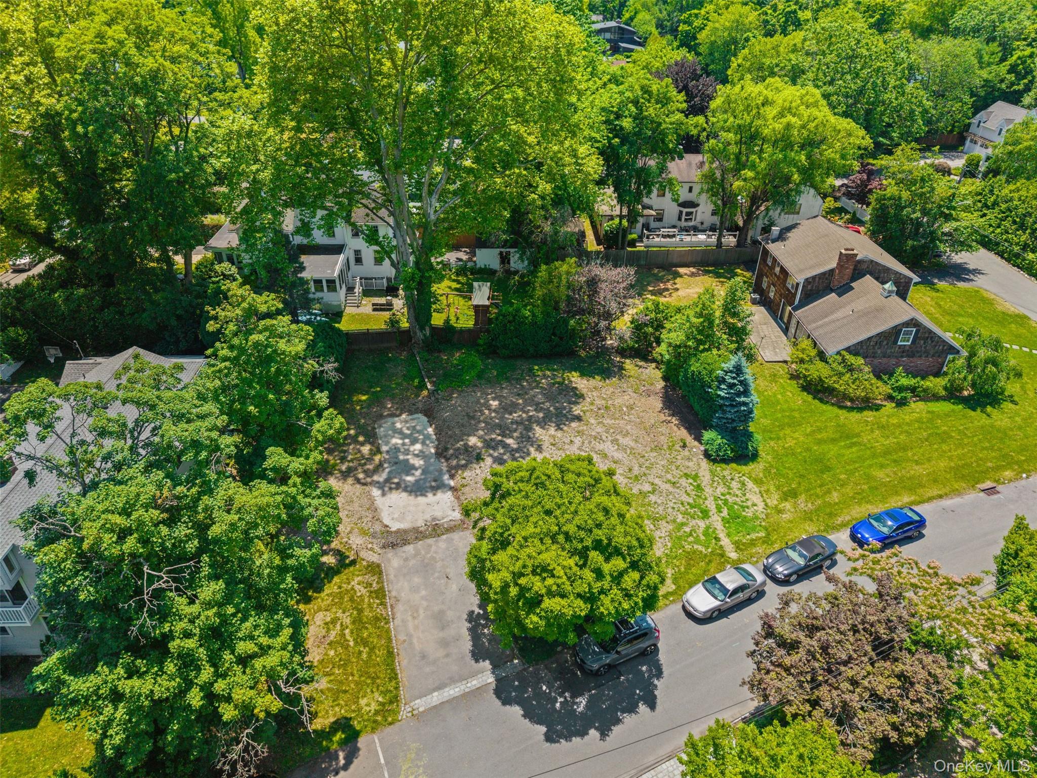 Photo 4 of this property