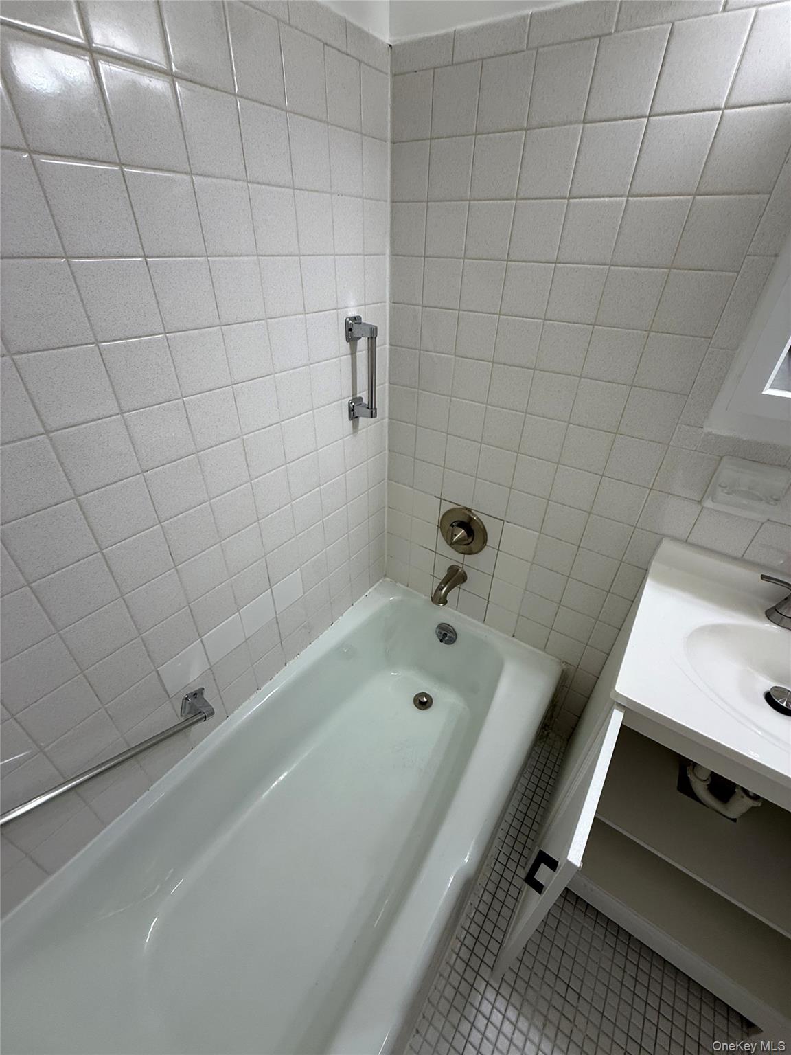 Photo 3 of this property
