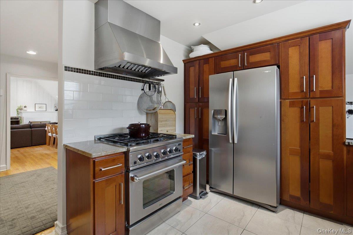 Photo 4 of this property