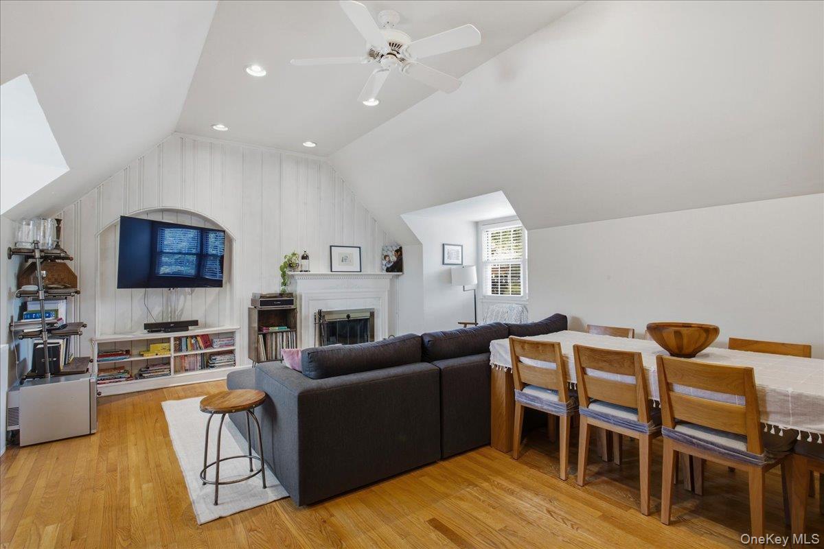 Photo 7 of this property