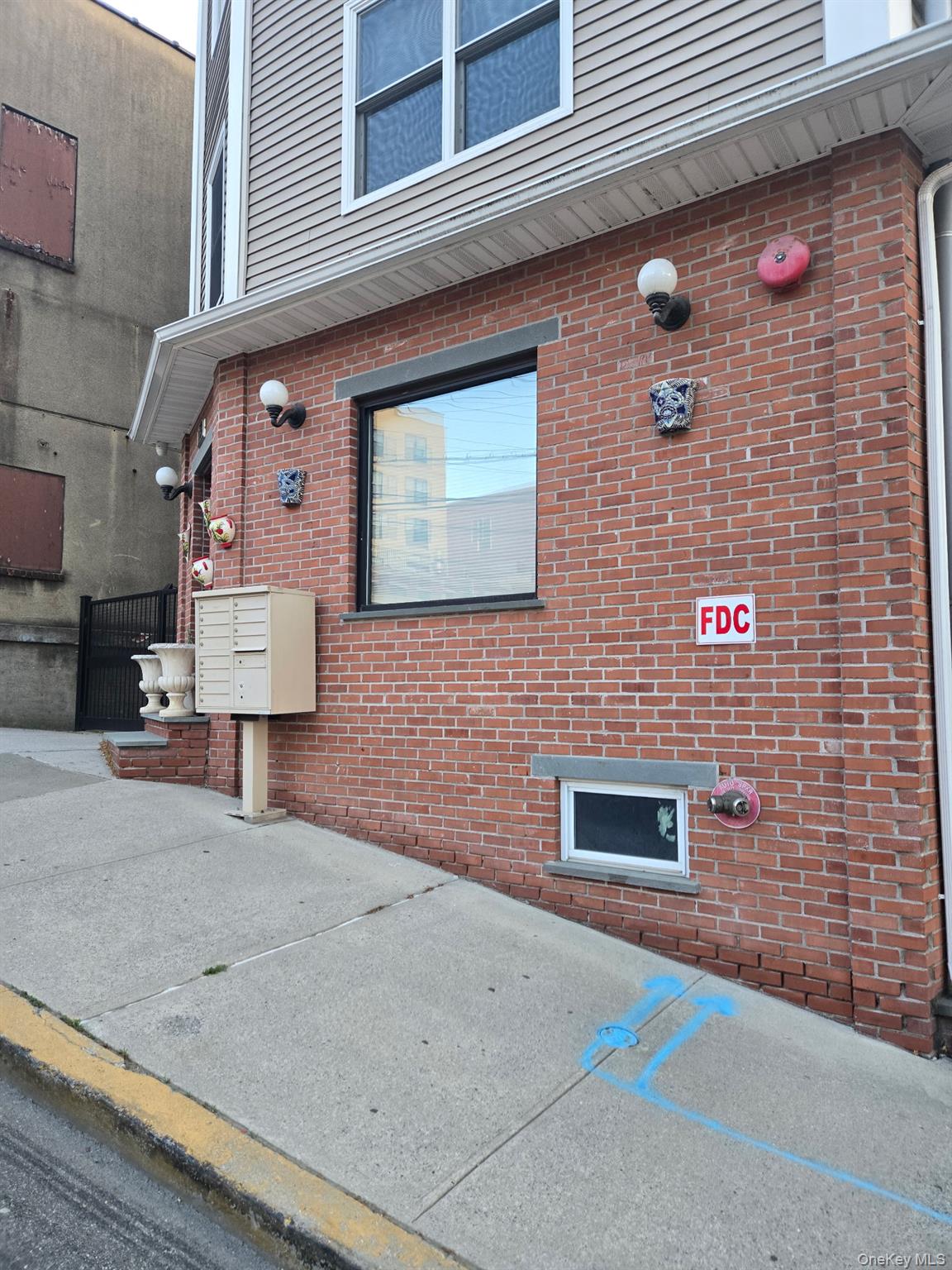 Photo 4 of this property