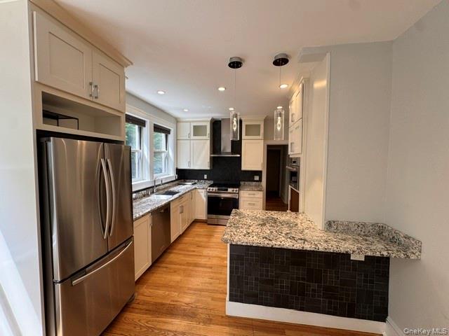 Photo 4 of this property