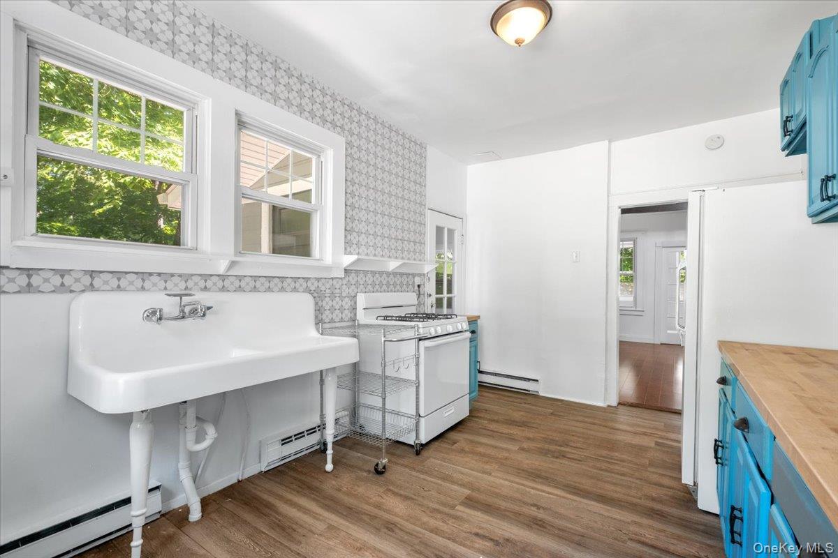Photo 7 of this property