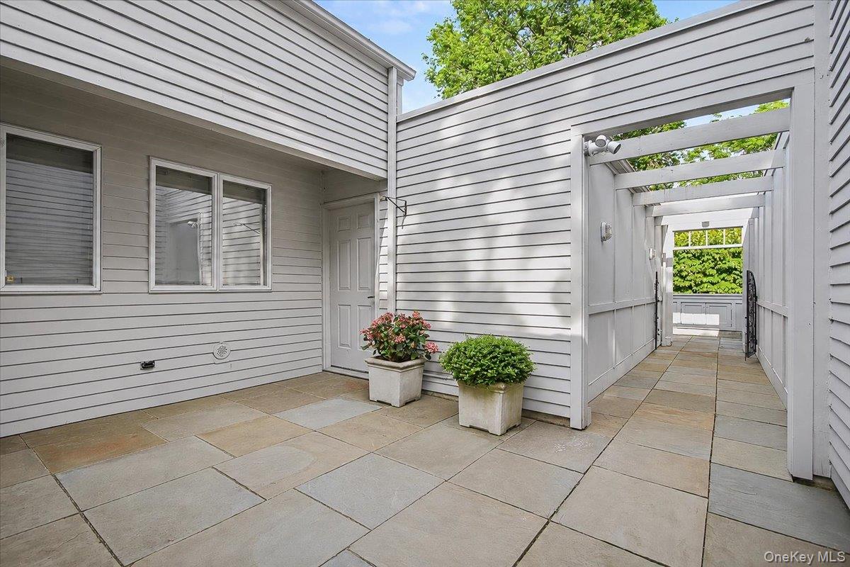 Photo 3 of this property