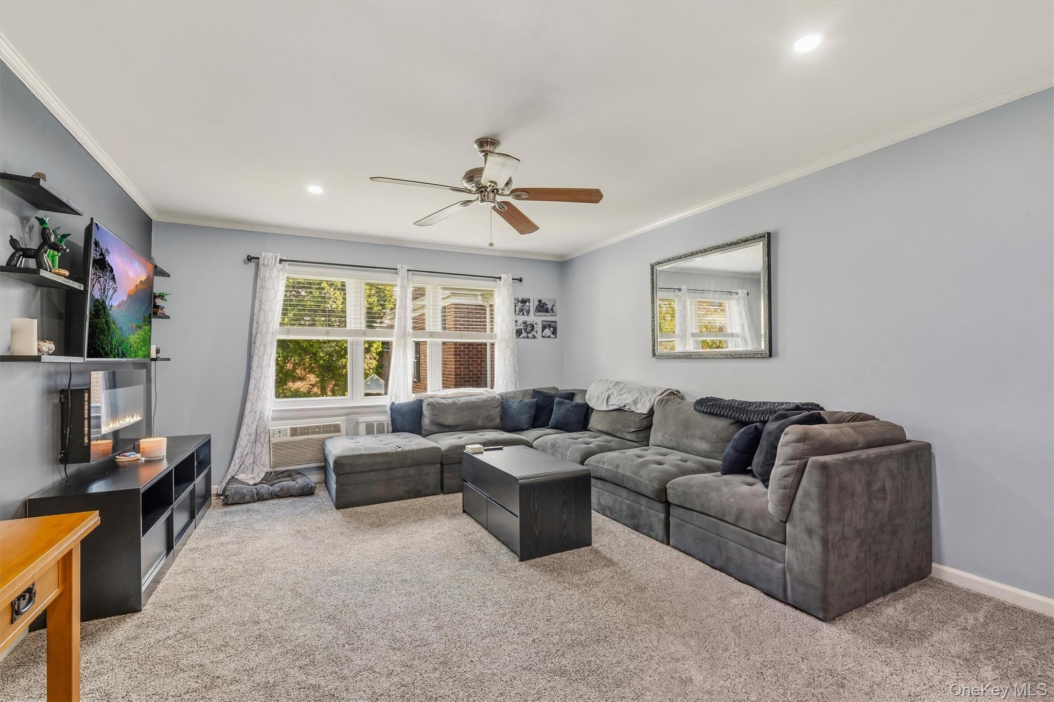 Photo 4 of this property