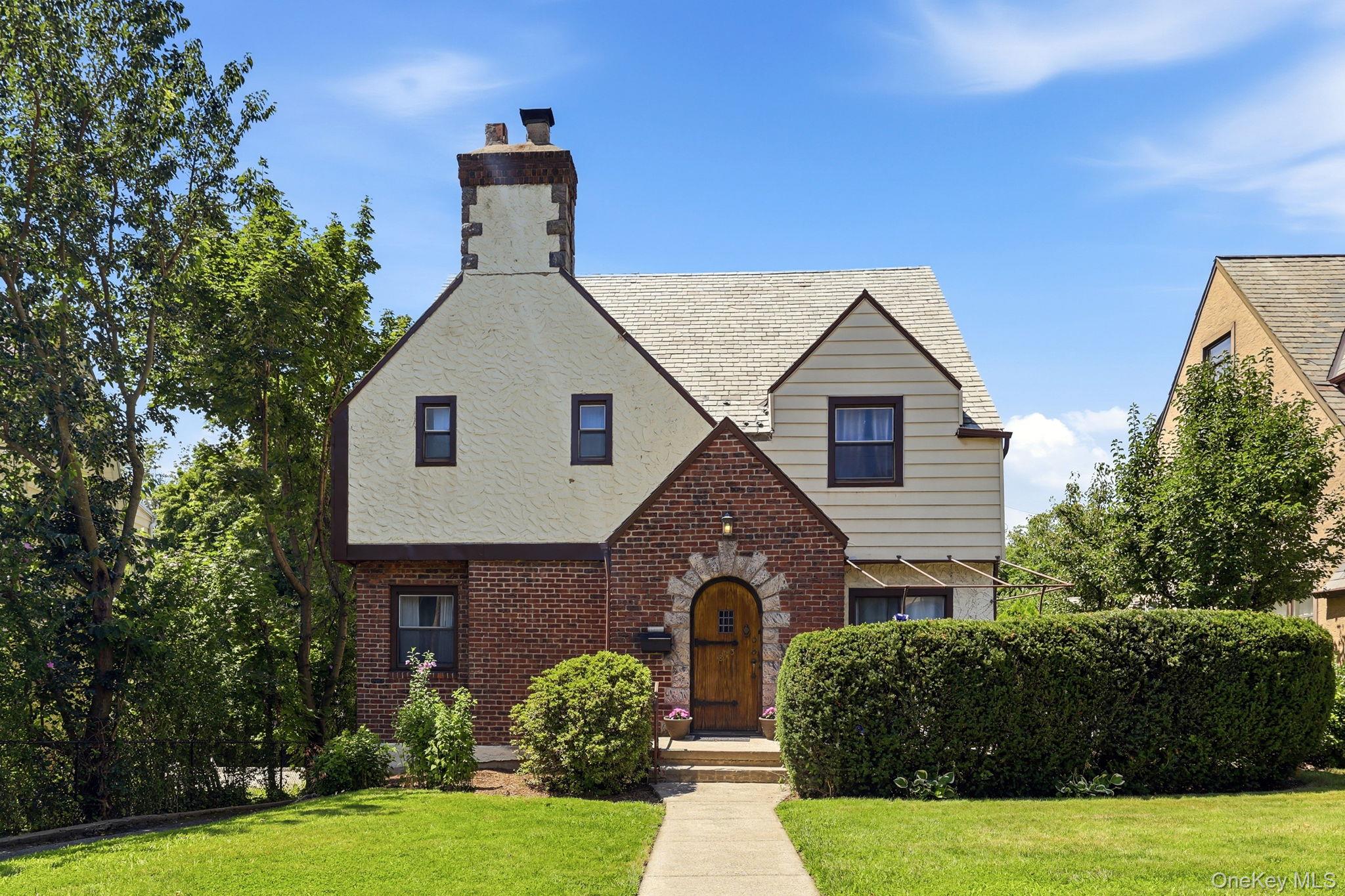 Set in the sought-after Village of Pelham Manor in Westchester County,...