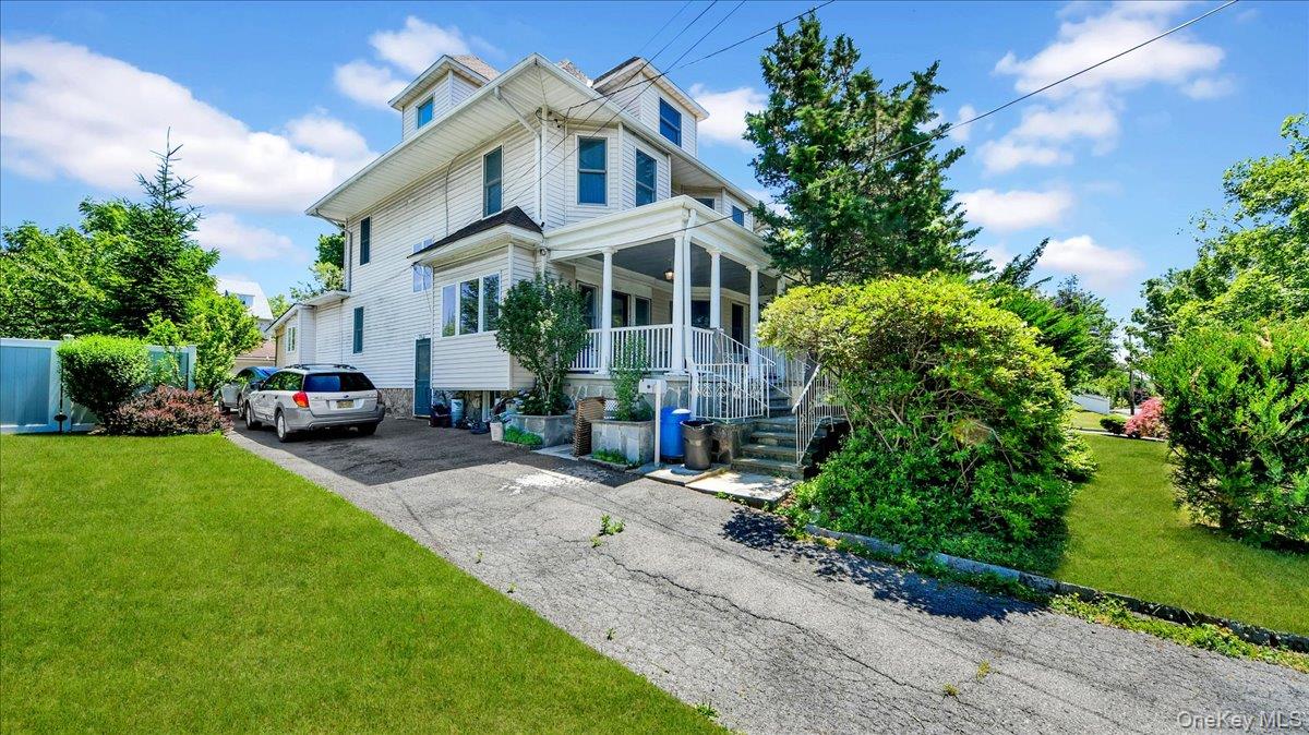 Photo 3 of this property
