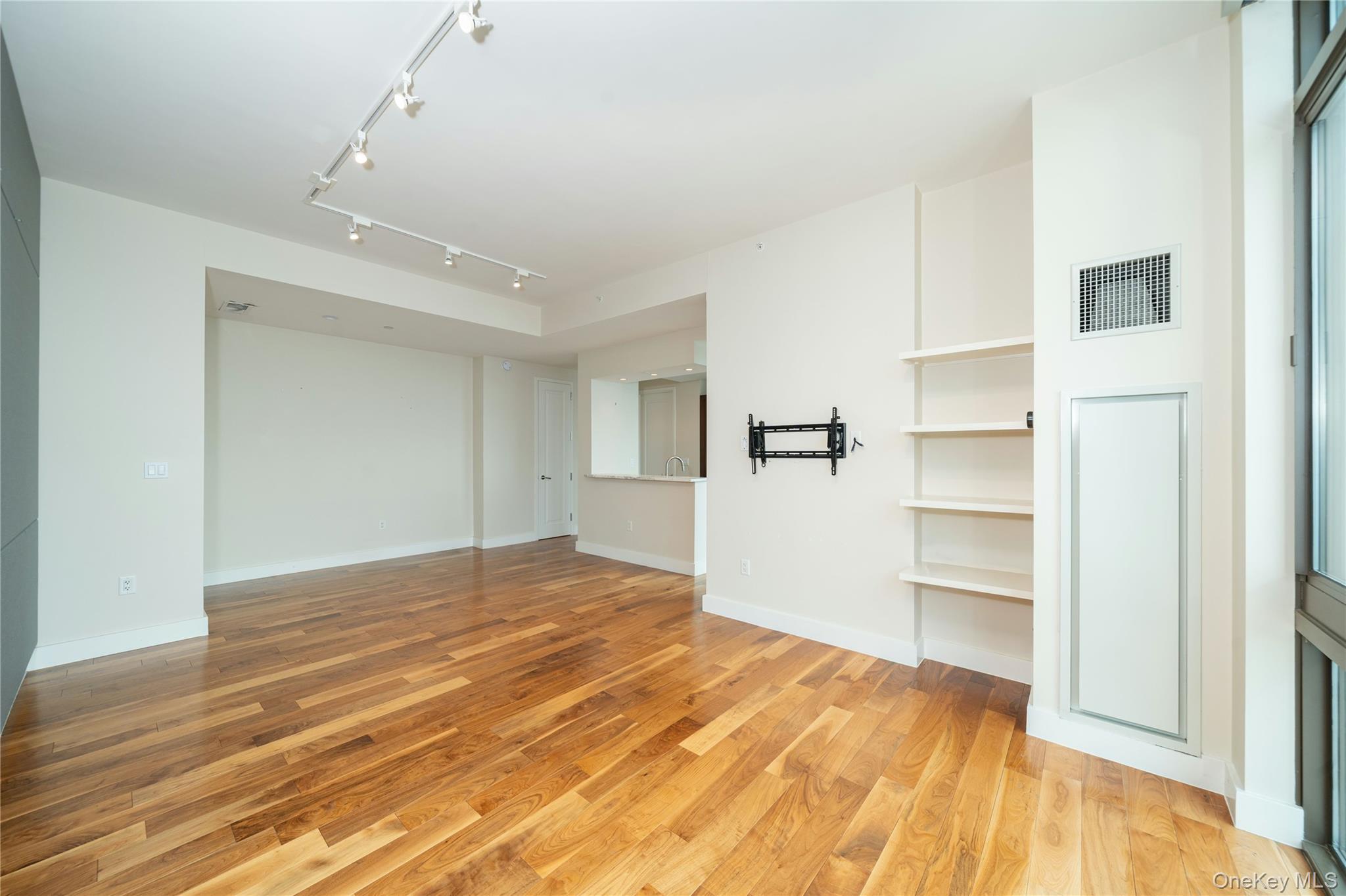 Photo 6 of this property