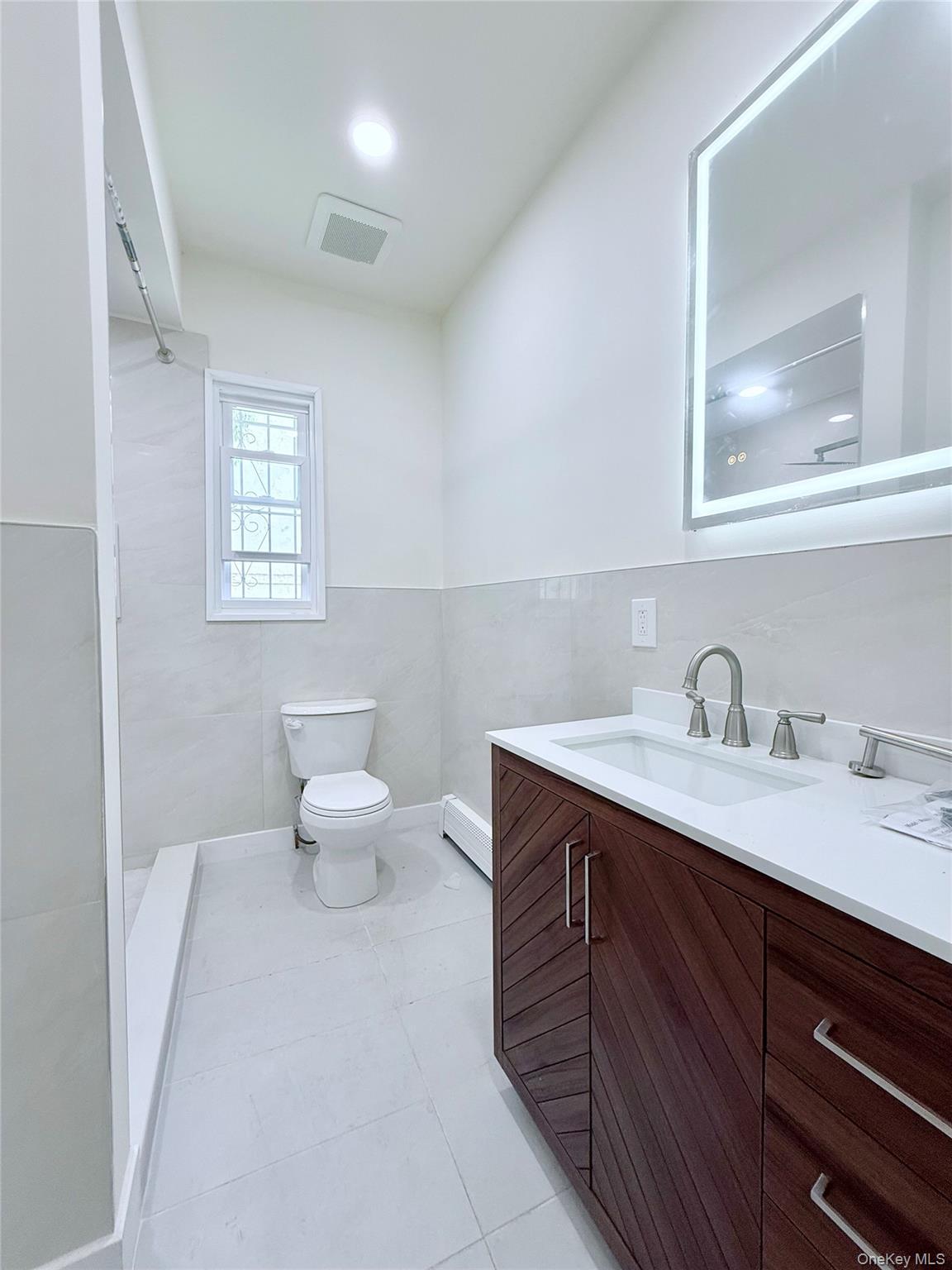 Photo 6 of this property