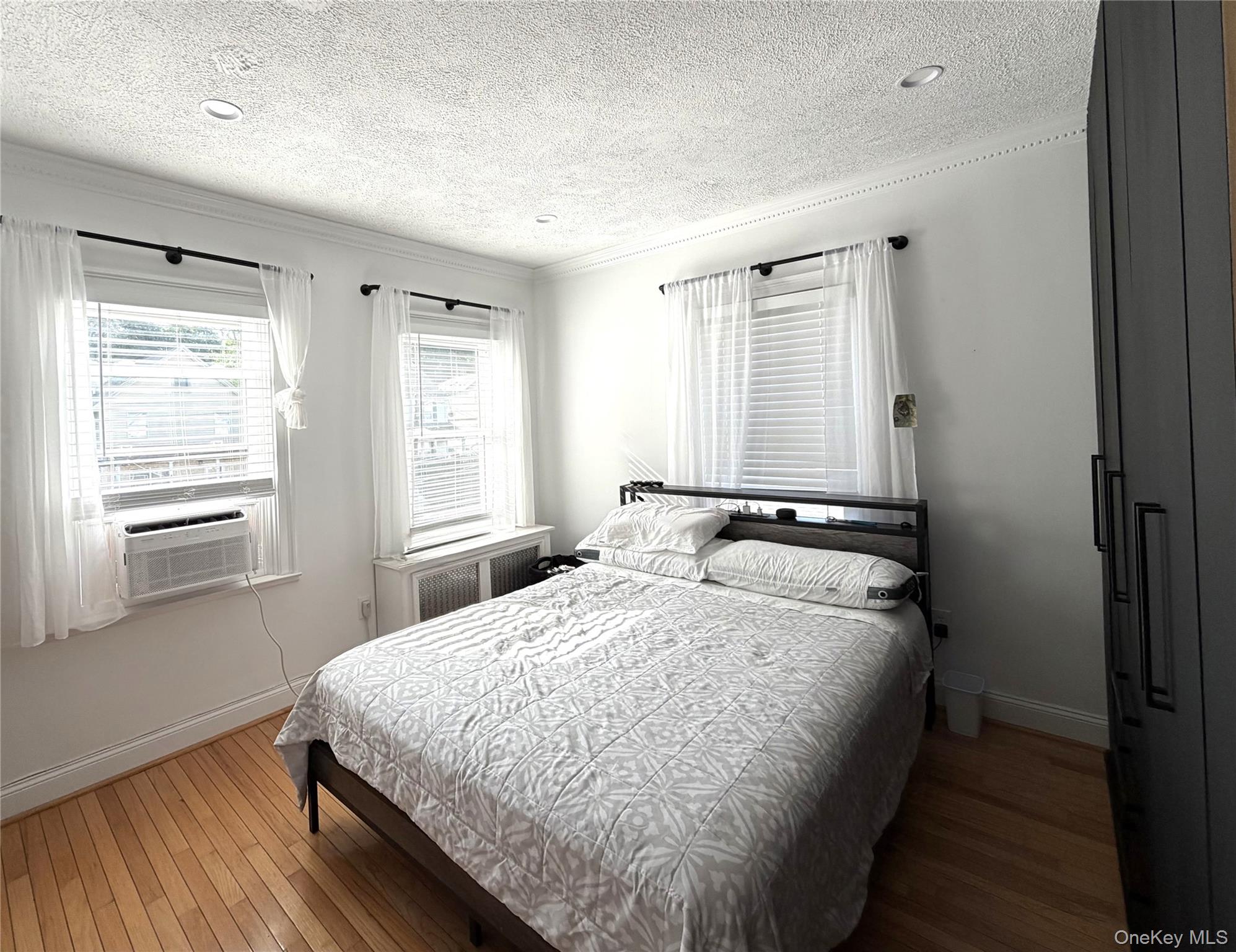 Photo 11 of this property