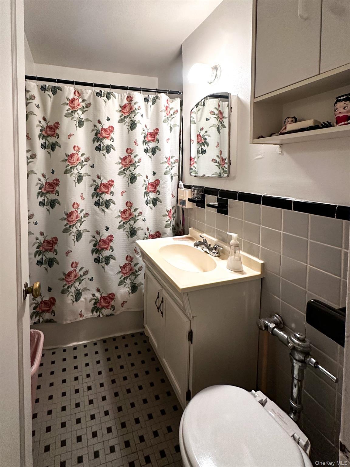 Photo 8 of this property