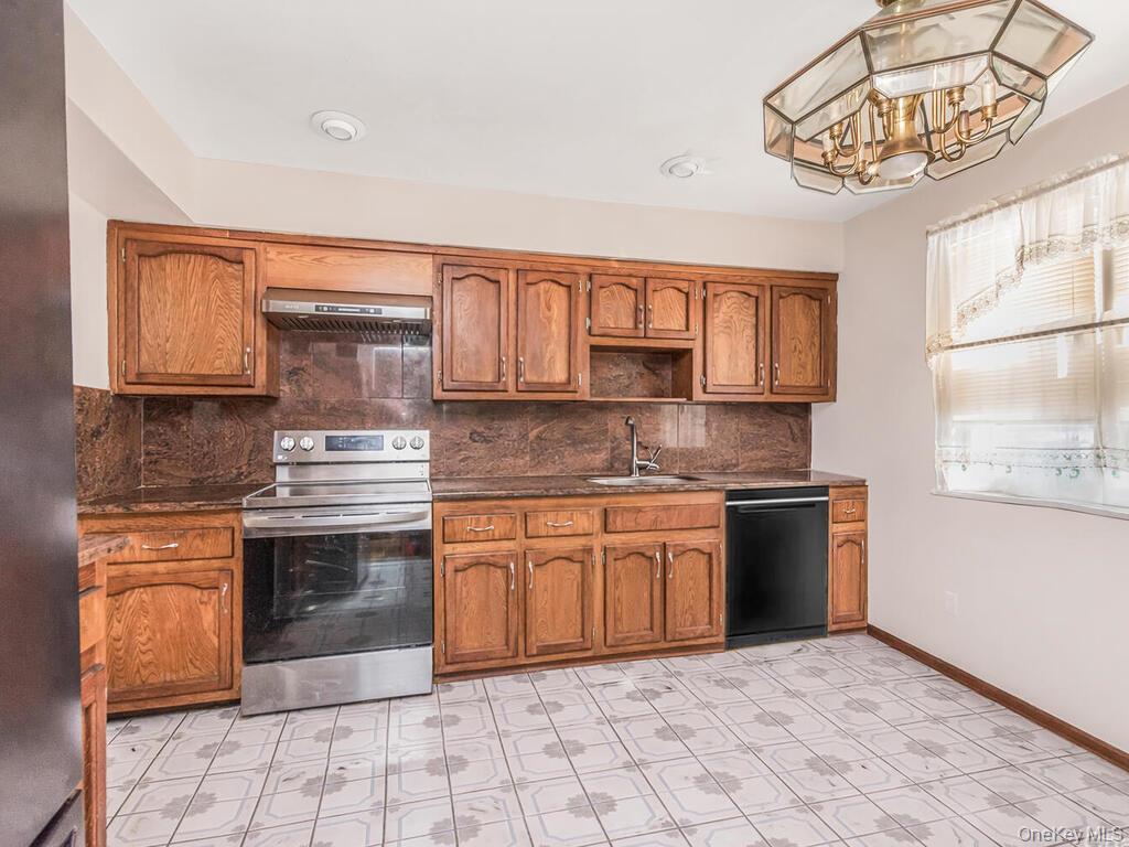 Photo 5 of this property