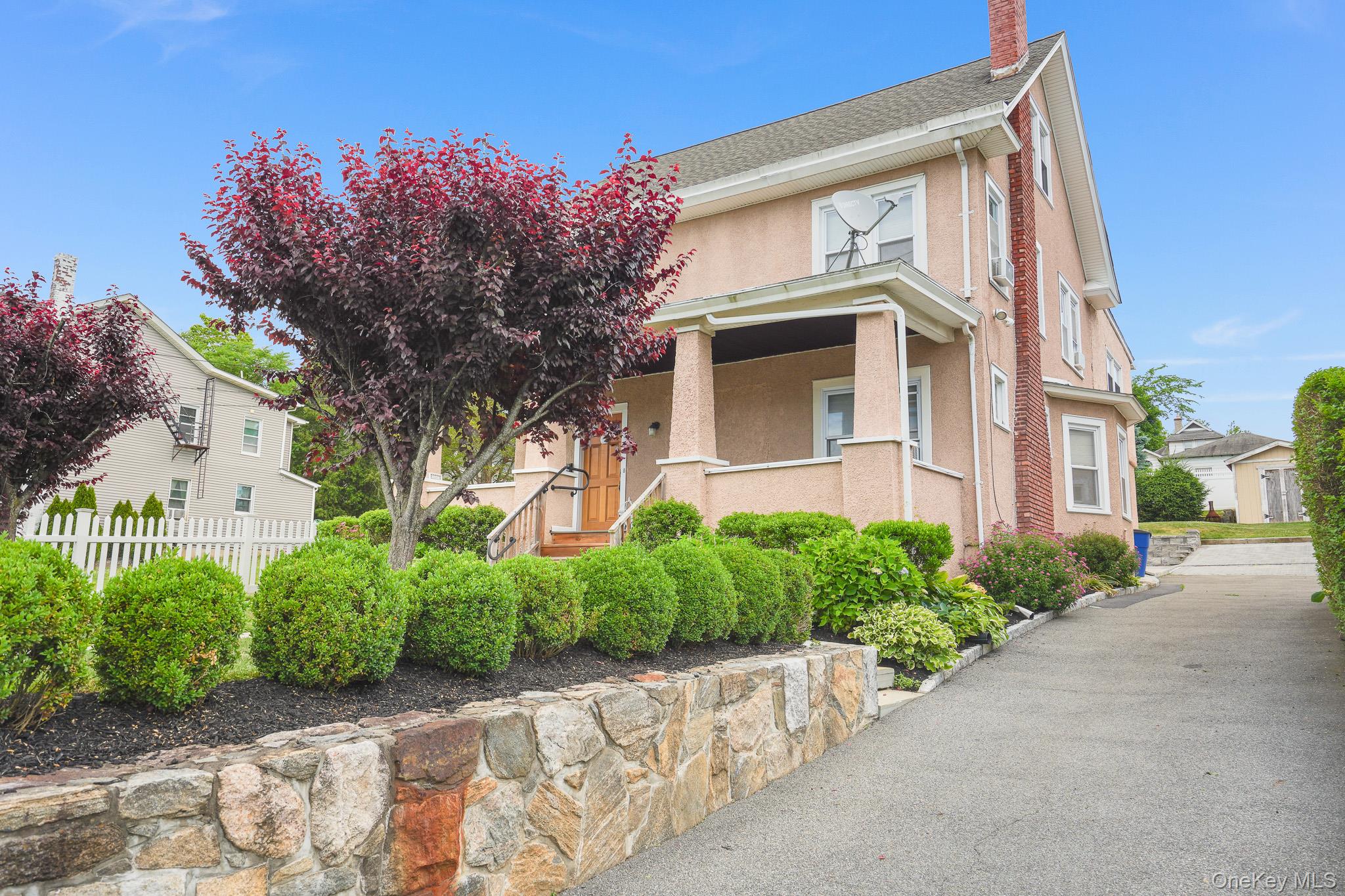 Photo 4 of this property
