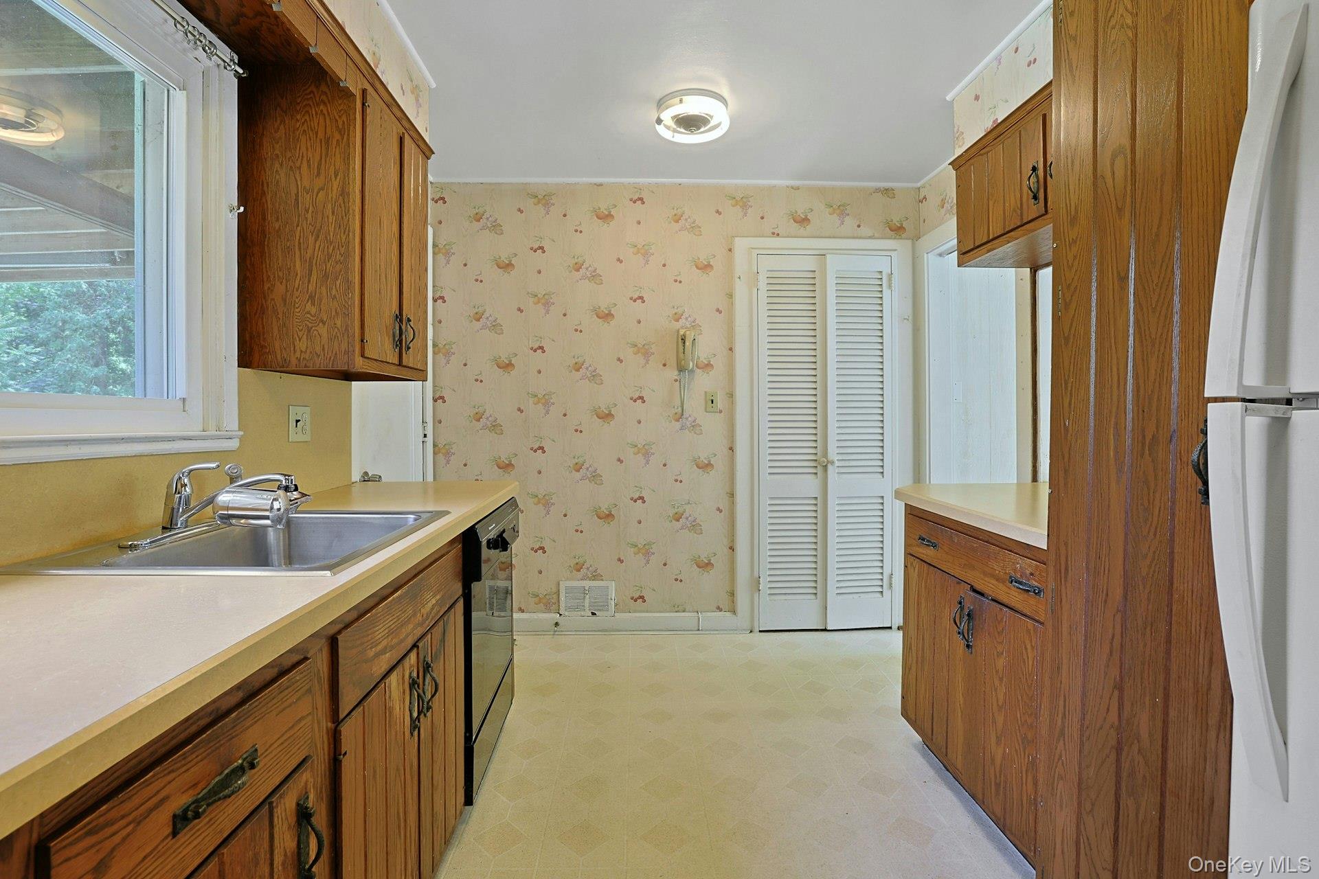 Photo 13 of this property