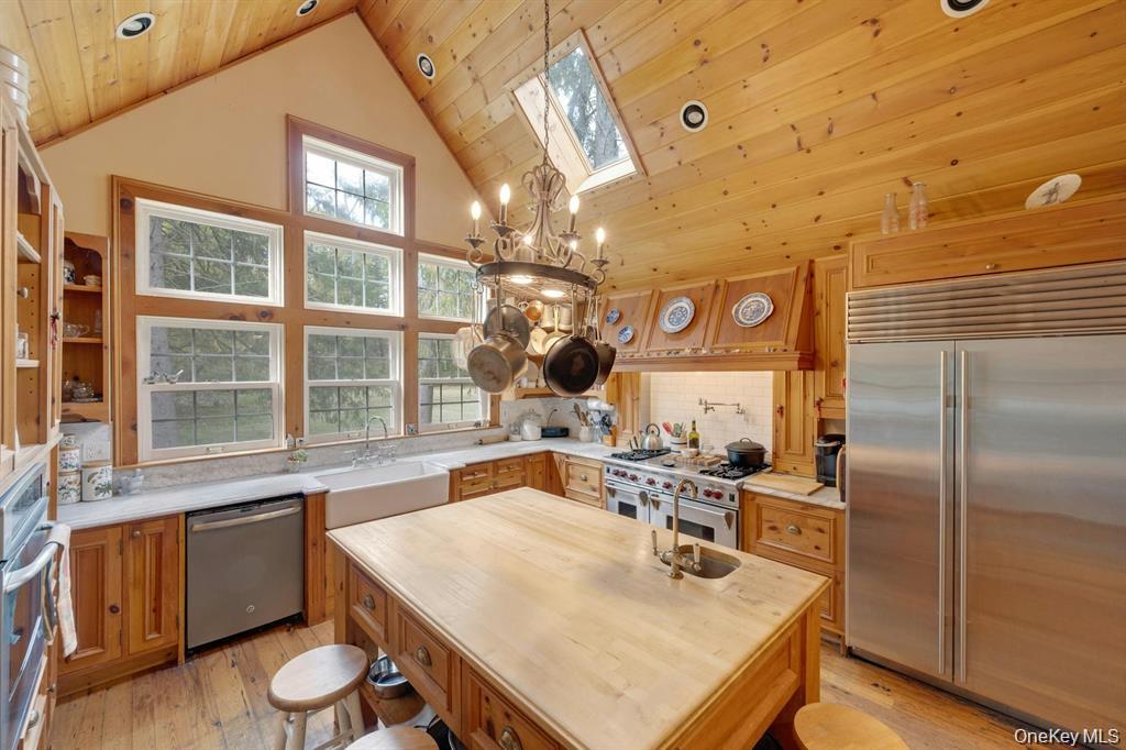 Photo 9 of this property
